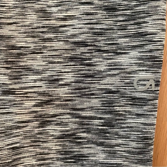 GAP FIT MATERNITY leggings, size Medium - Picture 3 of 6